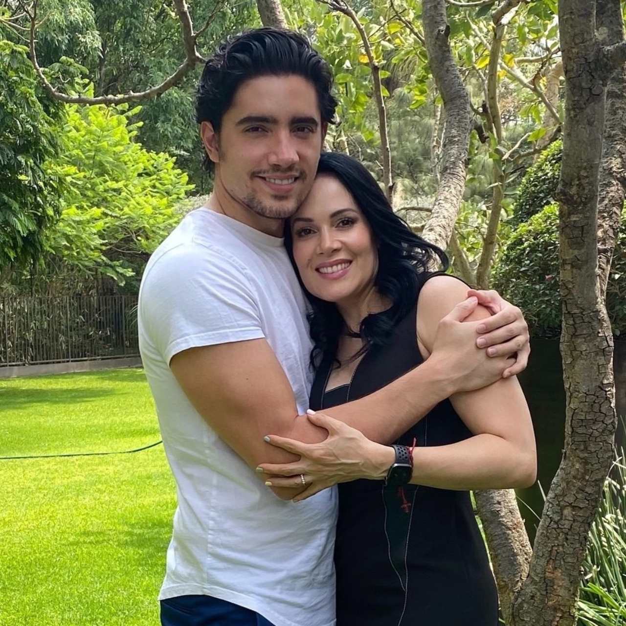 Alejandro Jr, se casó y no avisó