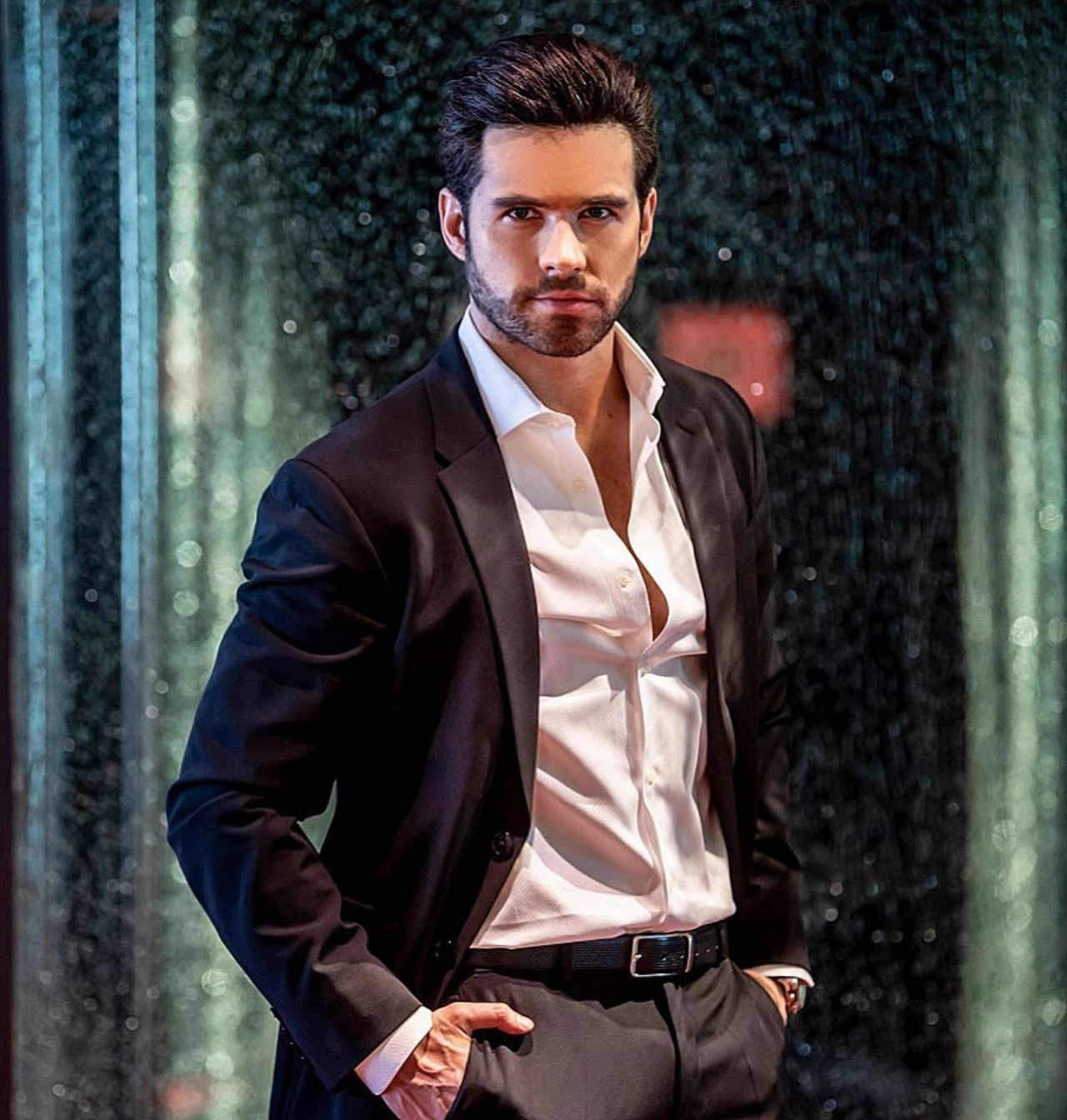 Eleazar Gomez sale de la cárcel