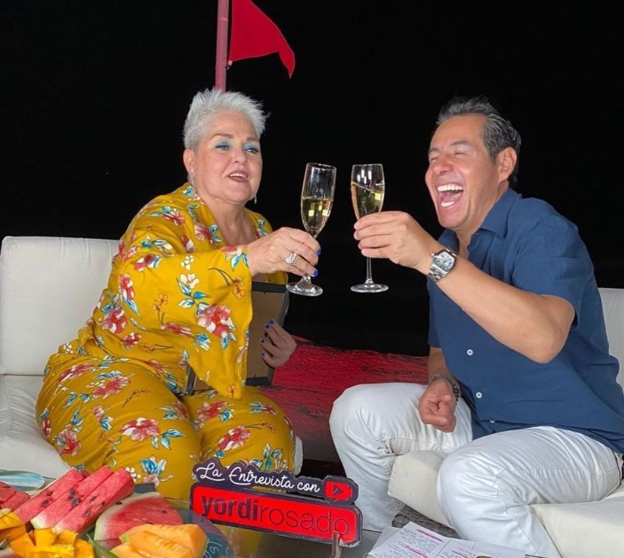 Lupita DAlessio con Yordi Rosado