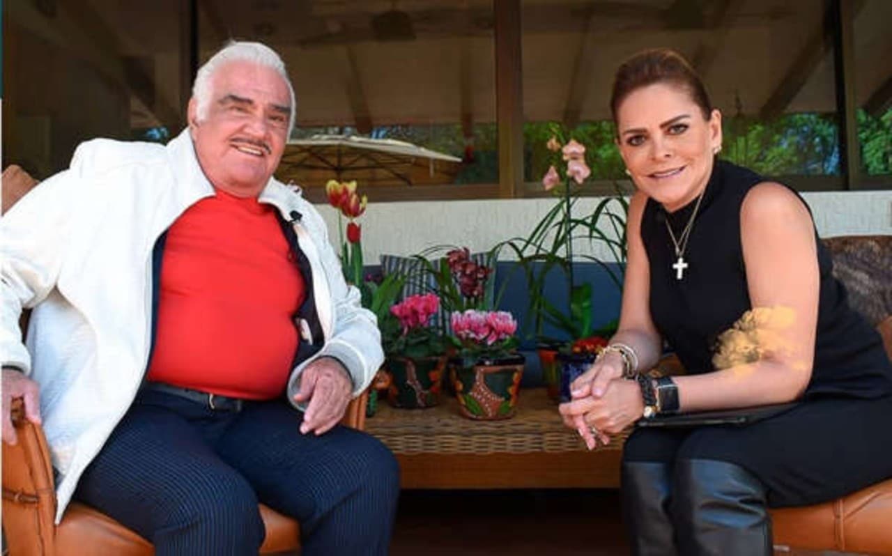 Gustavo Adolfo Infante contra Pati Chapoy y Mara Patricia Castañeda