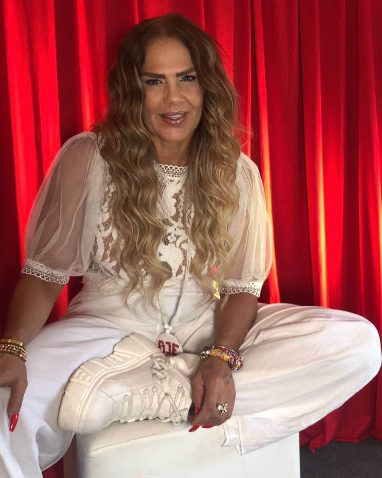 Niurka burla Chiquis Rivera liposucción agua de limón
