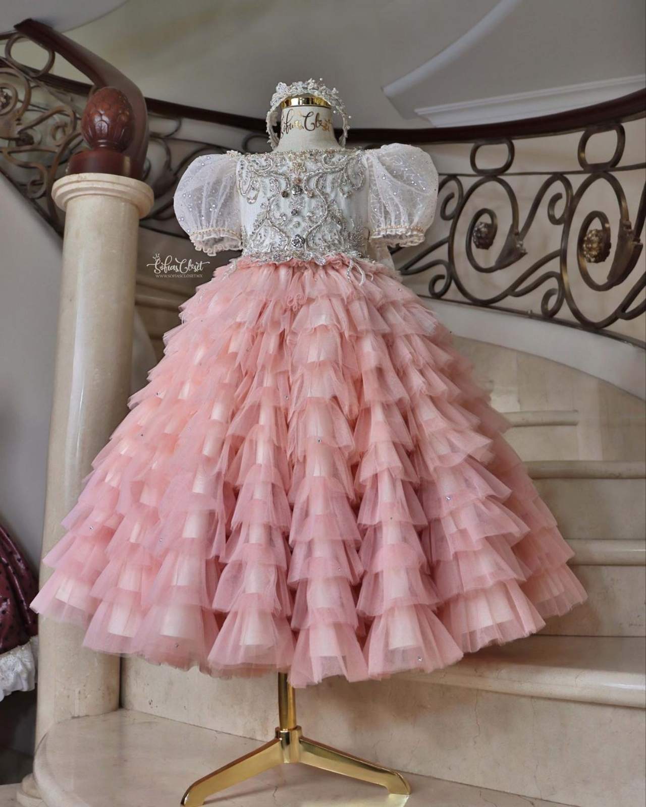 Vestido de la hija de Canelo boda