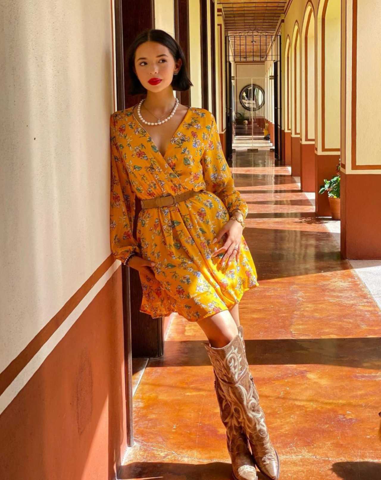 Angela Aguilar en su lujosa mansión