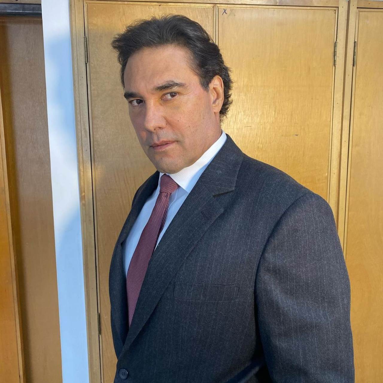 Eduardo Yanez arremete contra AMLO