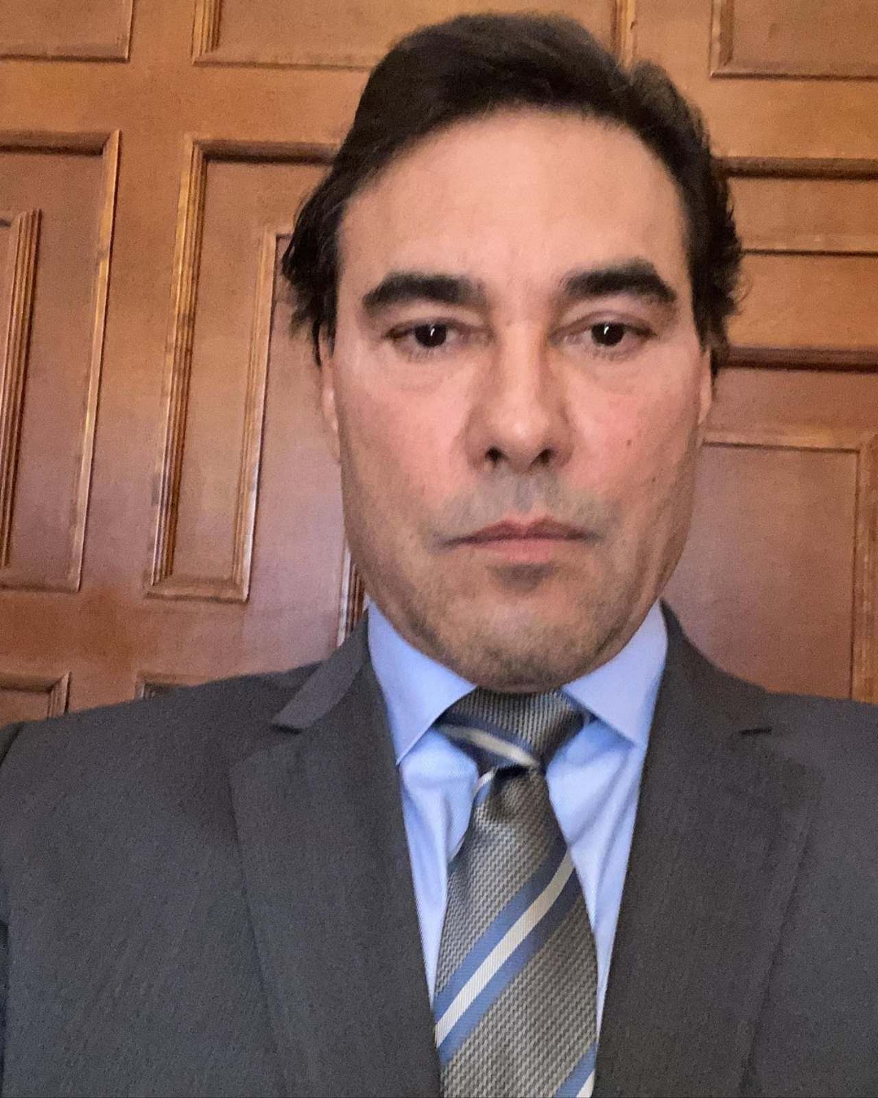 Eduardo Yanez AMLO dar dinero huevones