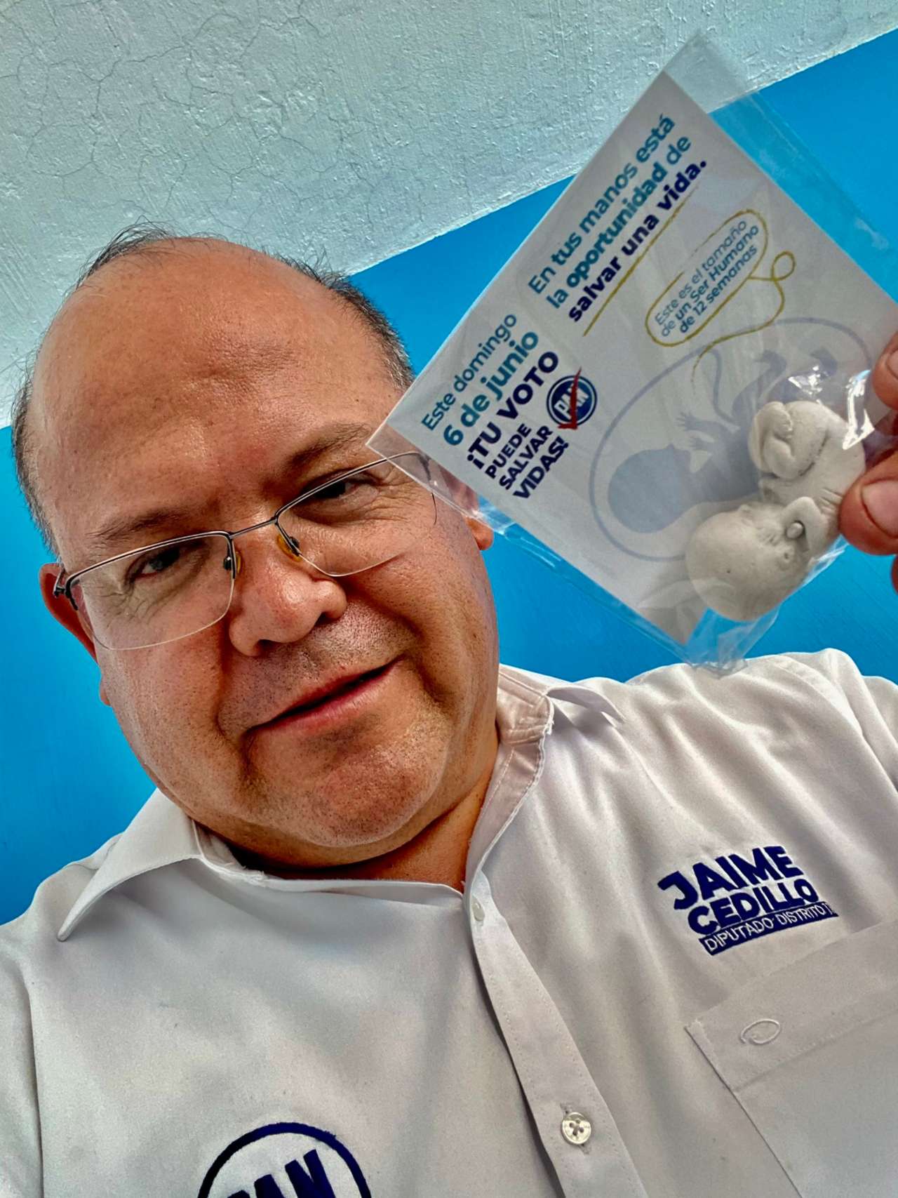 Regalando fetos, Jaime Cedillo