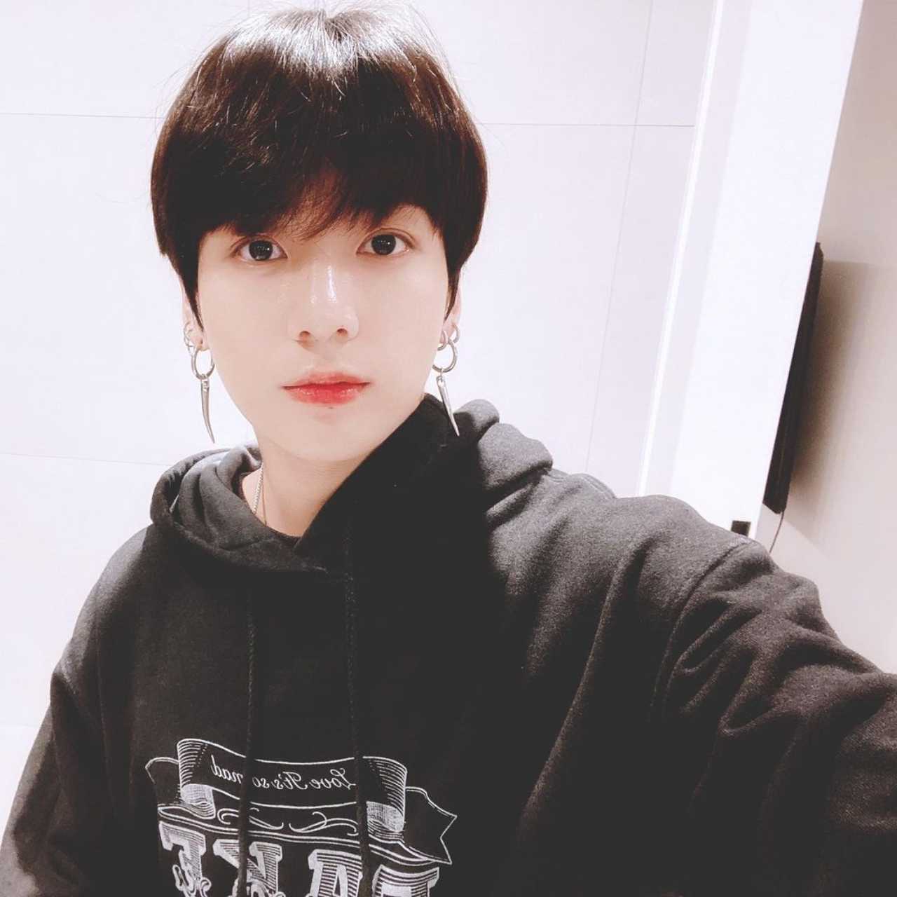 Kookie el nuevo Bruno Mars
