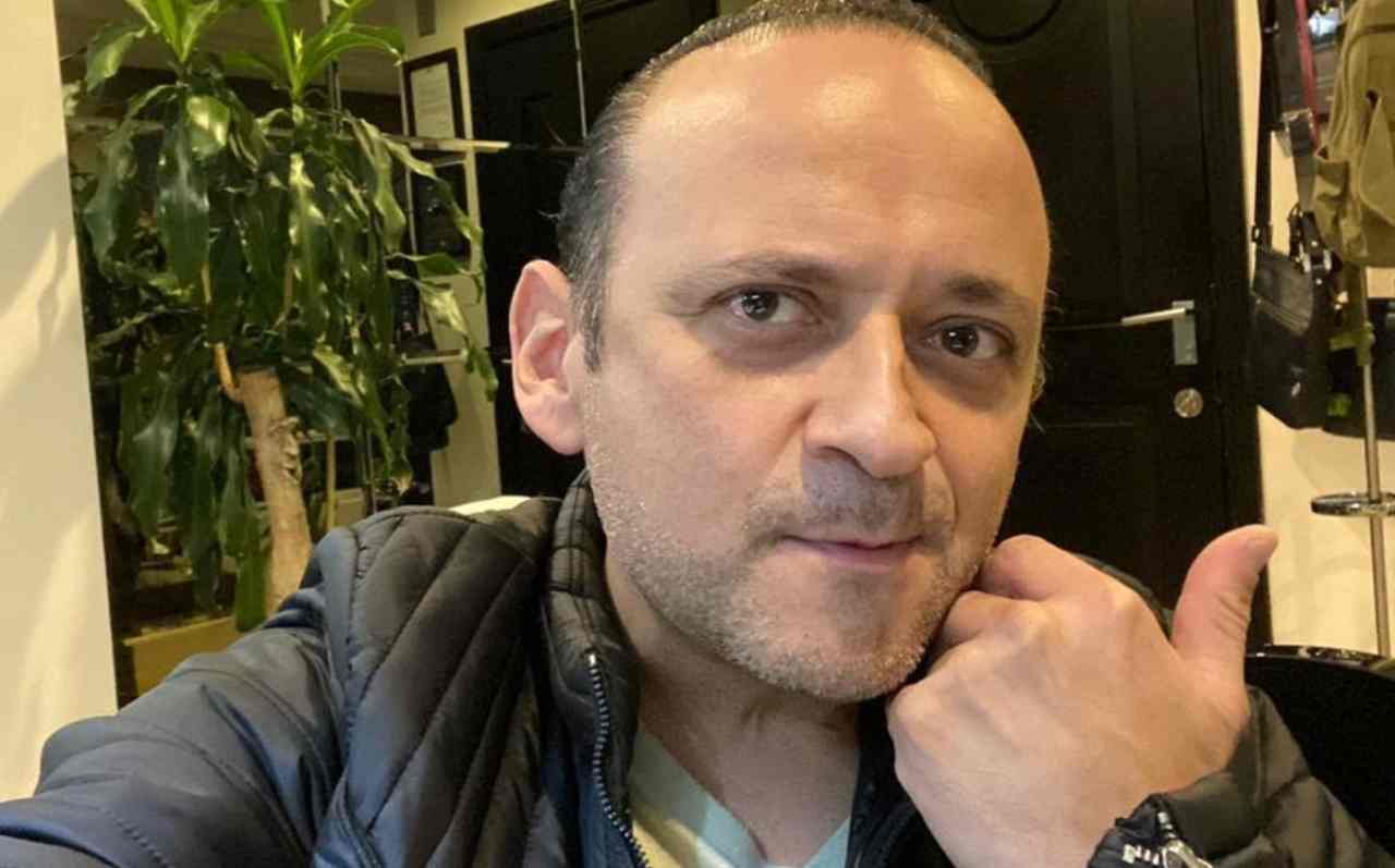 Lalo España habló molestó de la Cuarta Transformación