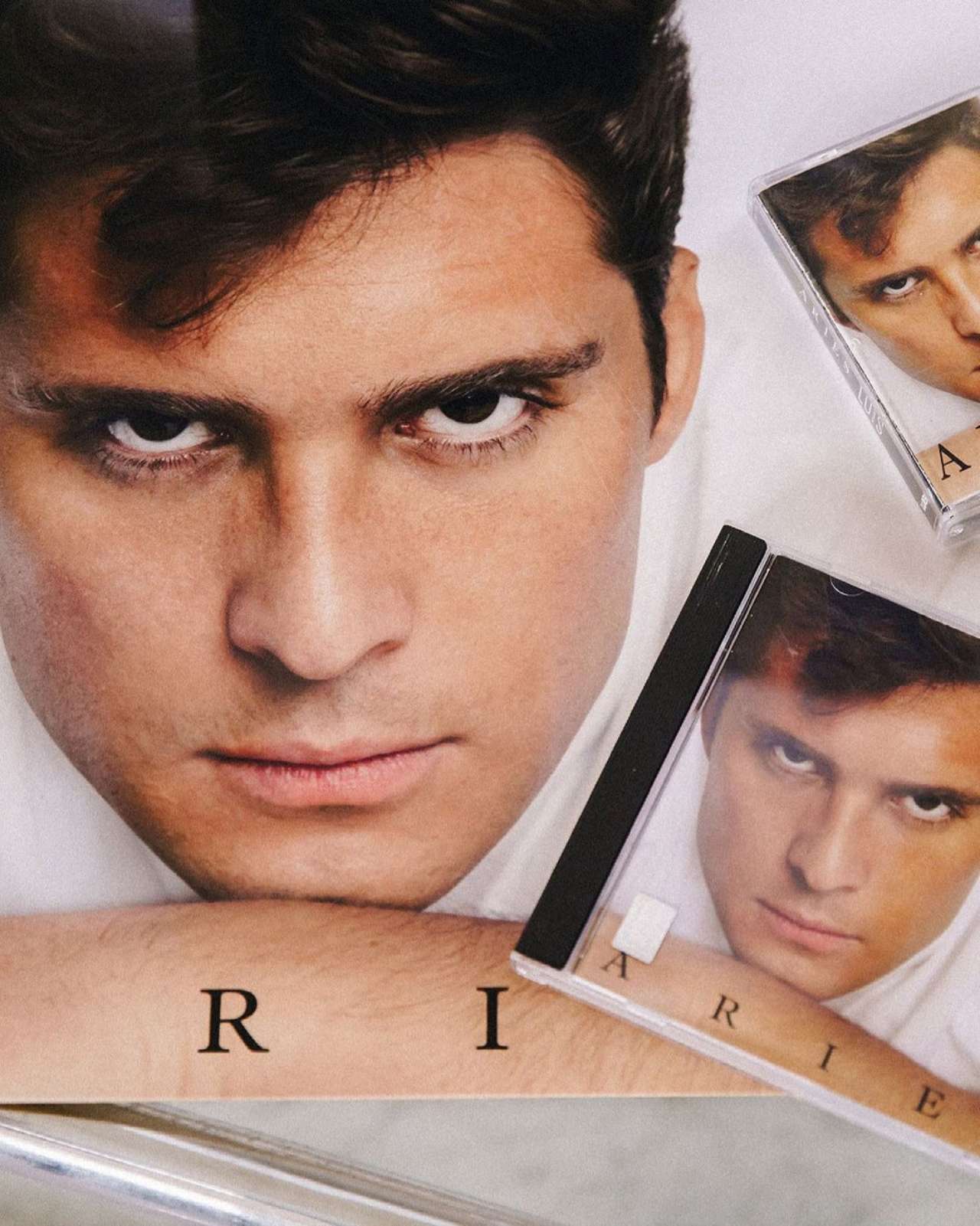 Luis Miguel La Serie Aries