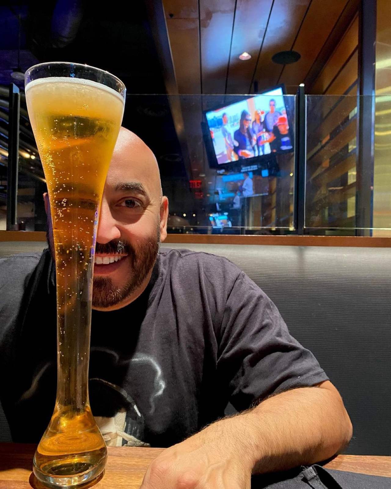Lupillo Rivera se disculpa tras comentario machista a Belinda