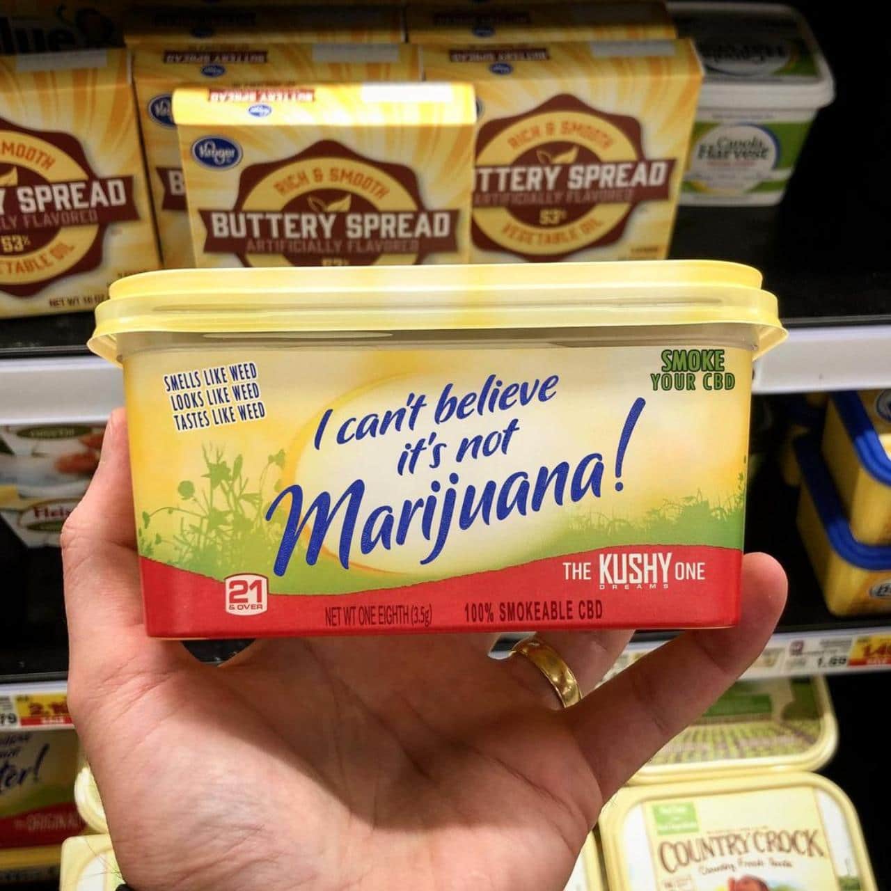 Mantequilla de cannabis photoshopeada