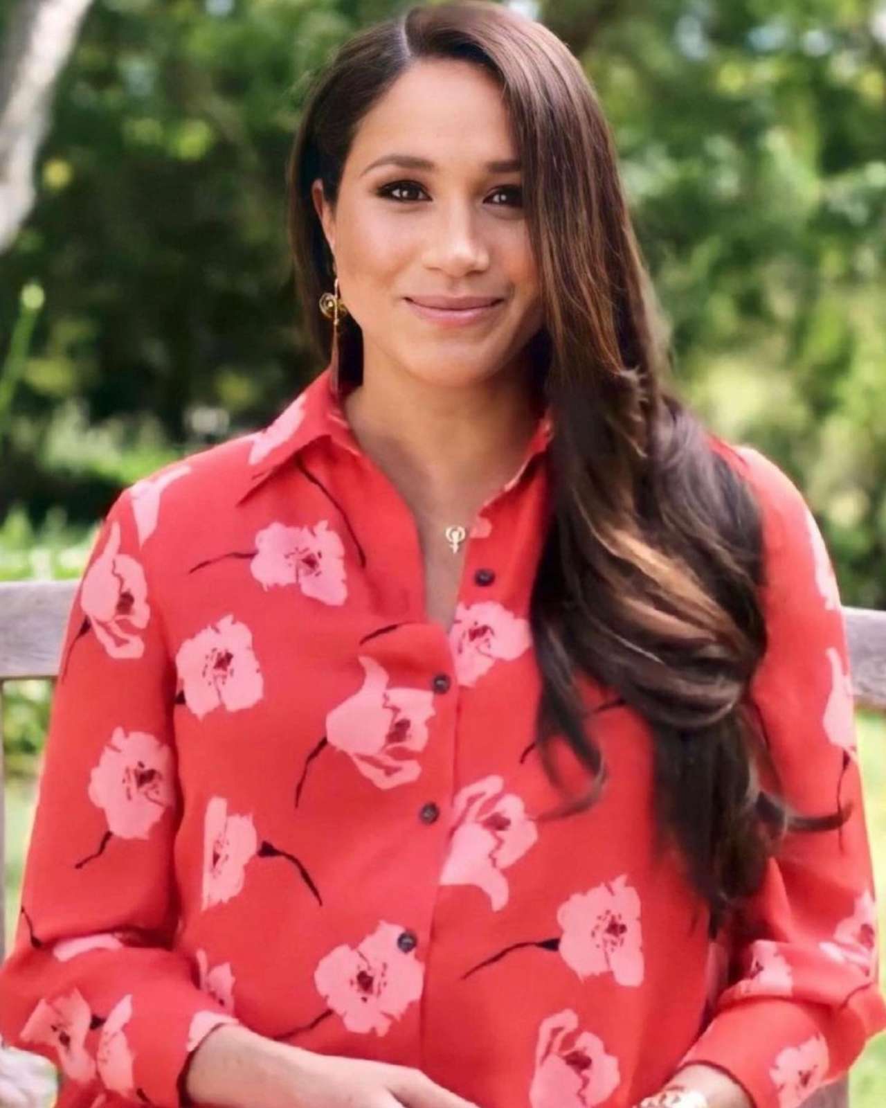 Meghan Markle renuncia a sus títulos reales
