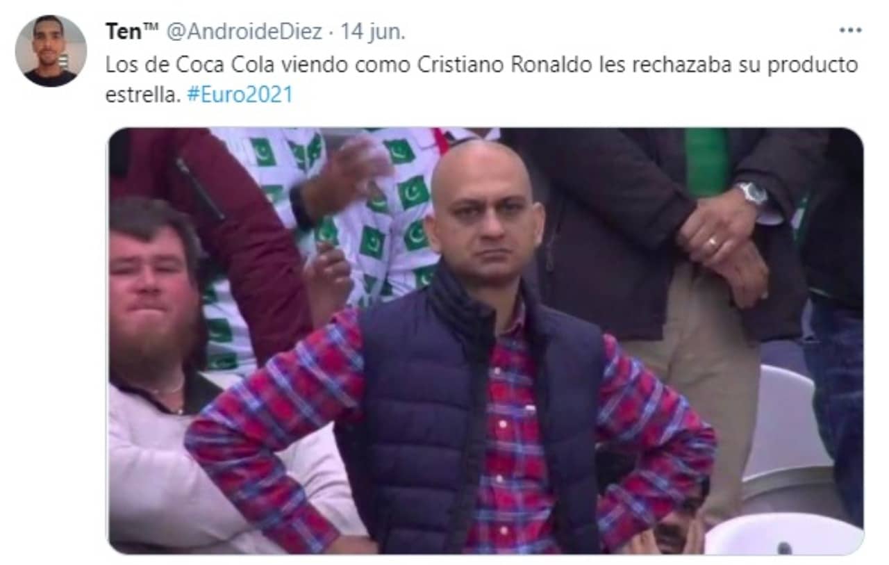 Meme Coca Cola viendo Cristiano Ronaldo