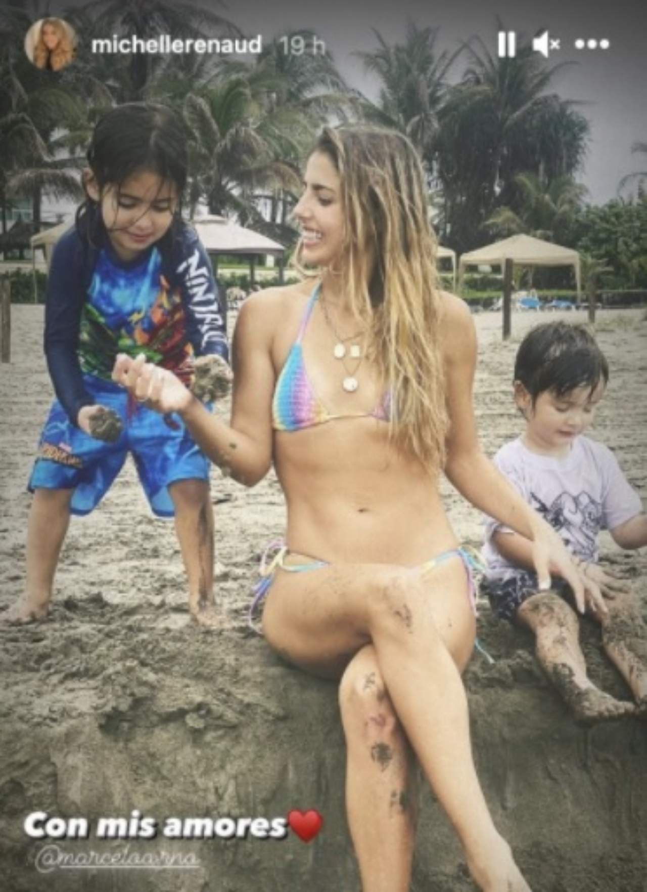Michelle Renaud con su hijo Marcelo