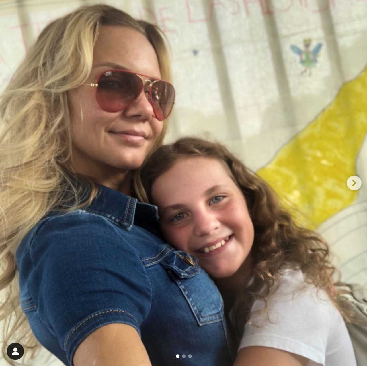 Michelle Vieth con su hija