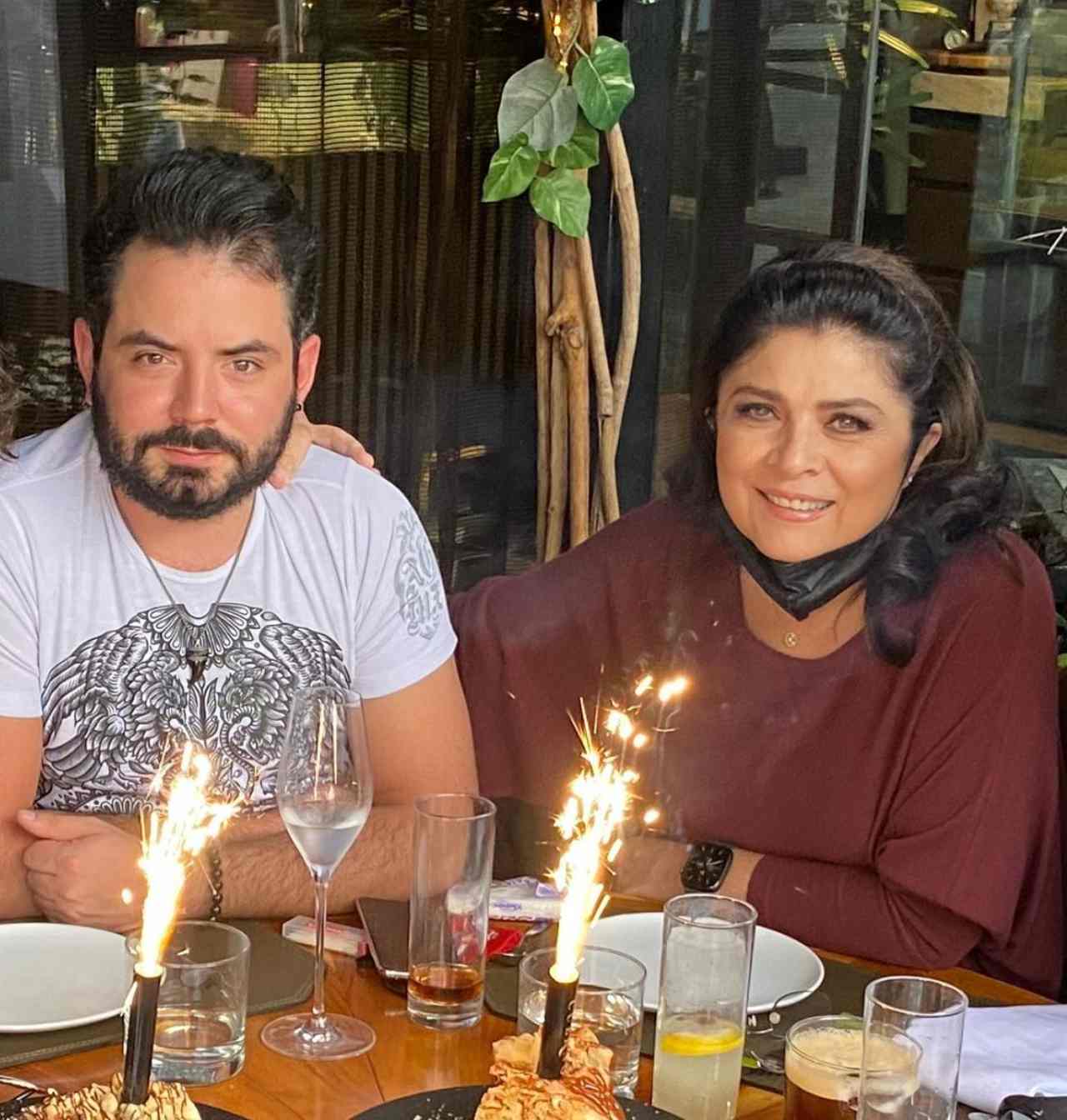 Victoria Ruffo defendió a Eugenio Derbez