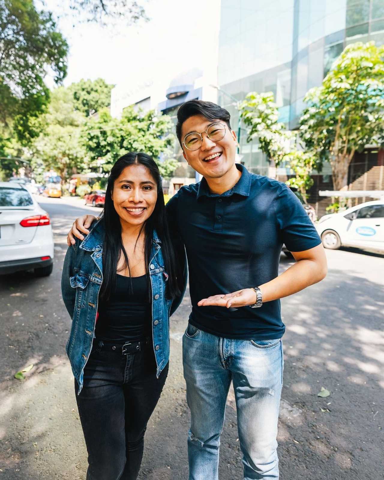 Yalitza Aparicio y Coreano Vlogs bailan reggaetón