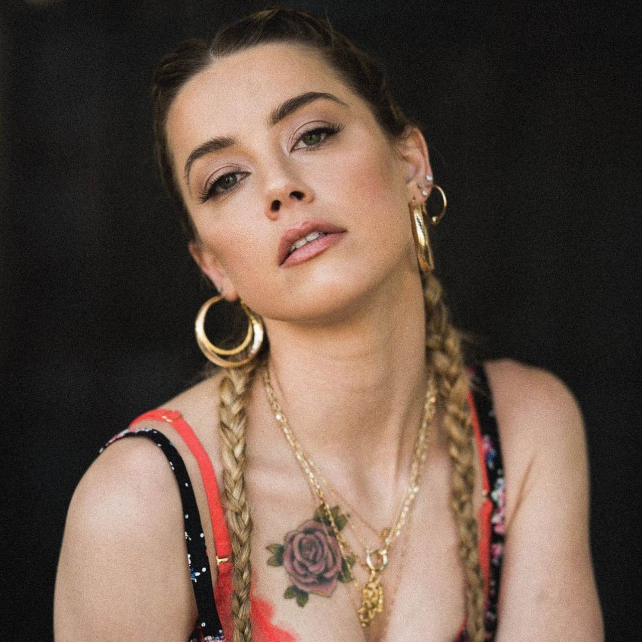 Amber Heard es madre de una bebe