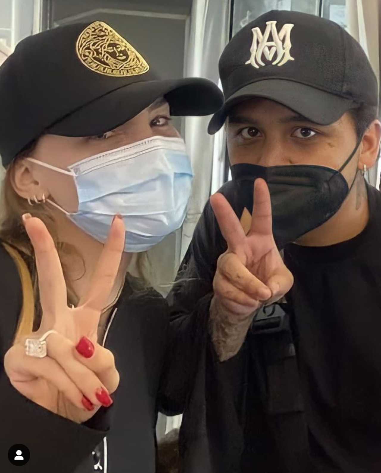 Belinda publica video de Christian Nodal llorando