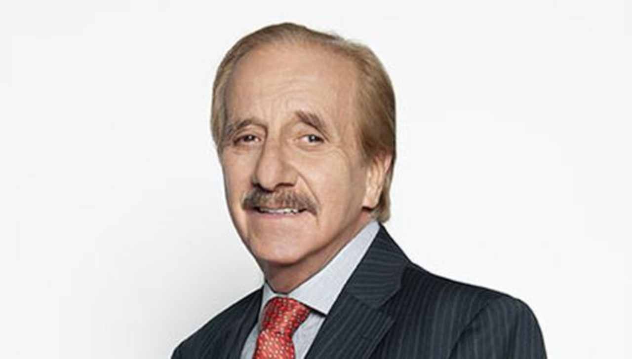 Benito Castro molesto con Mario Bezares