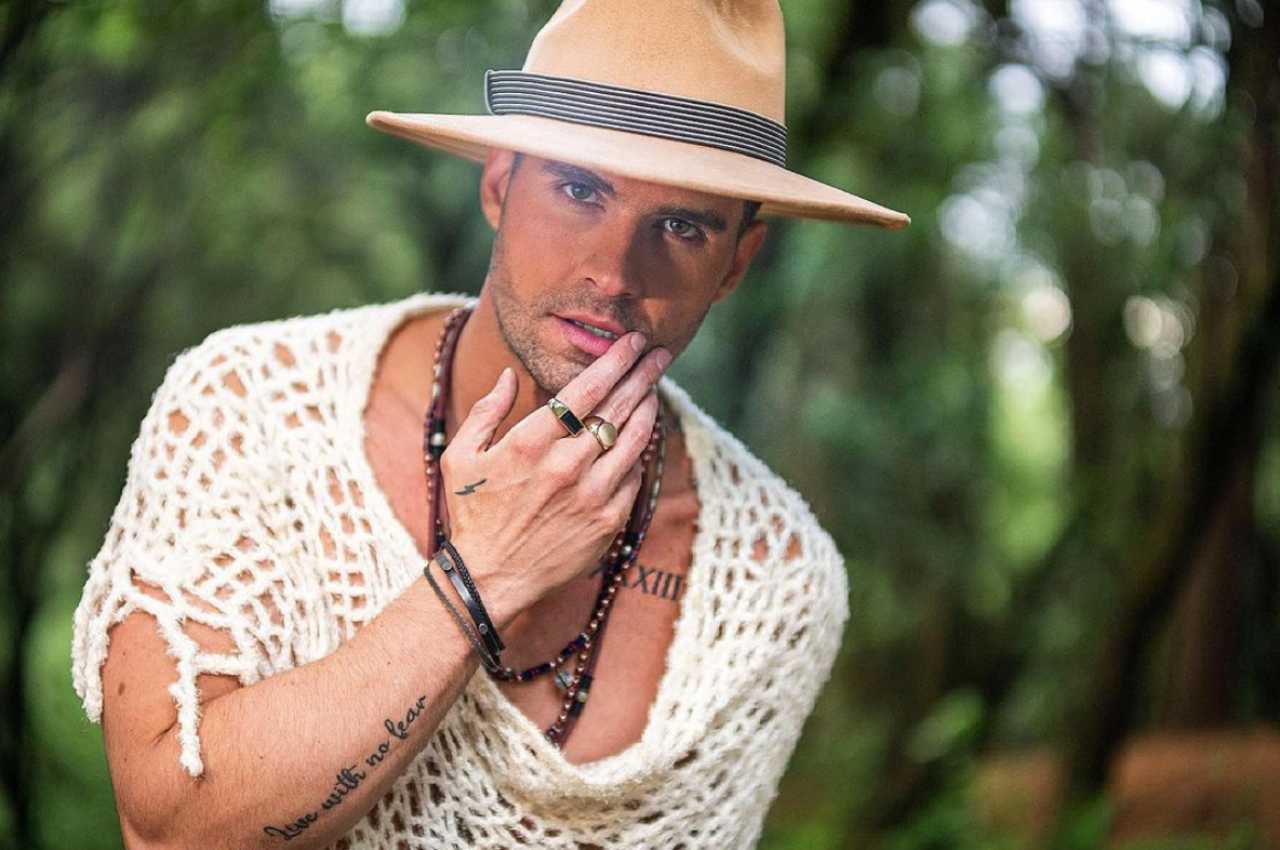 Eleazar Gómez reaccionó así a cuestionamientos sobre las mujeres