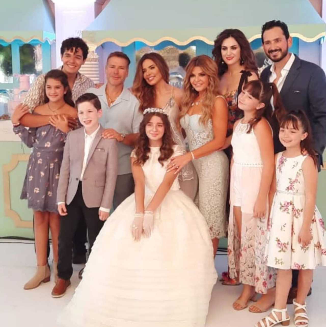 Maria Itatí hija de Itati Cantoral Primera Comunion