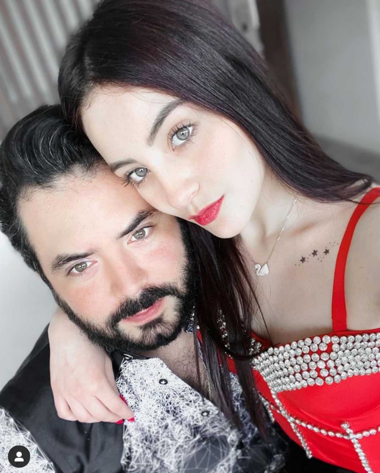 José Eduardo Derbez con su novia