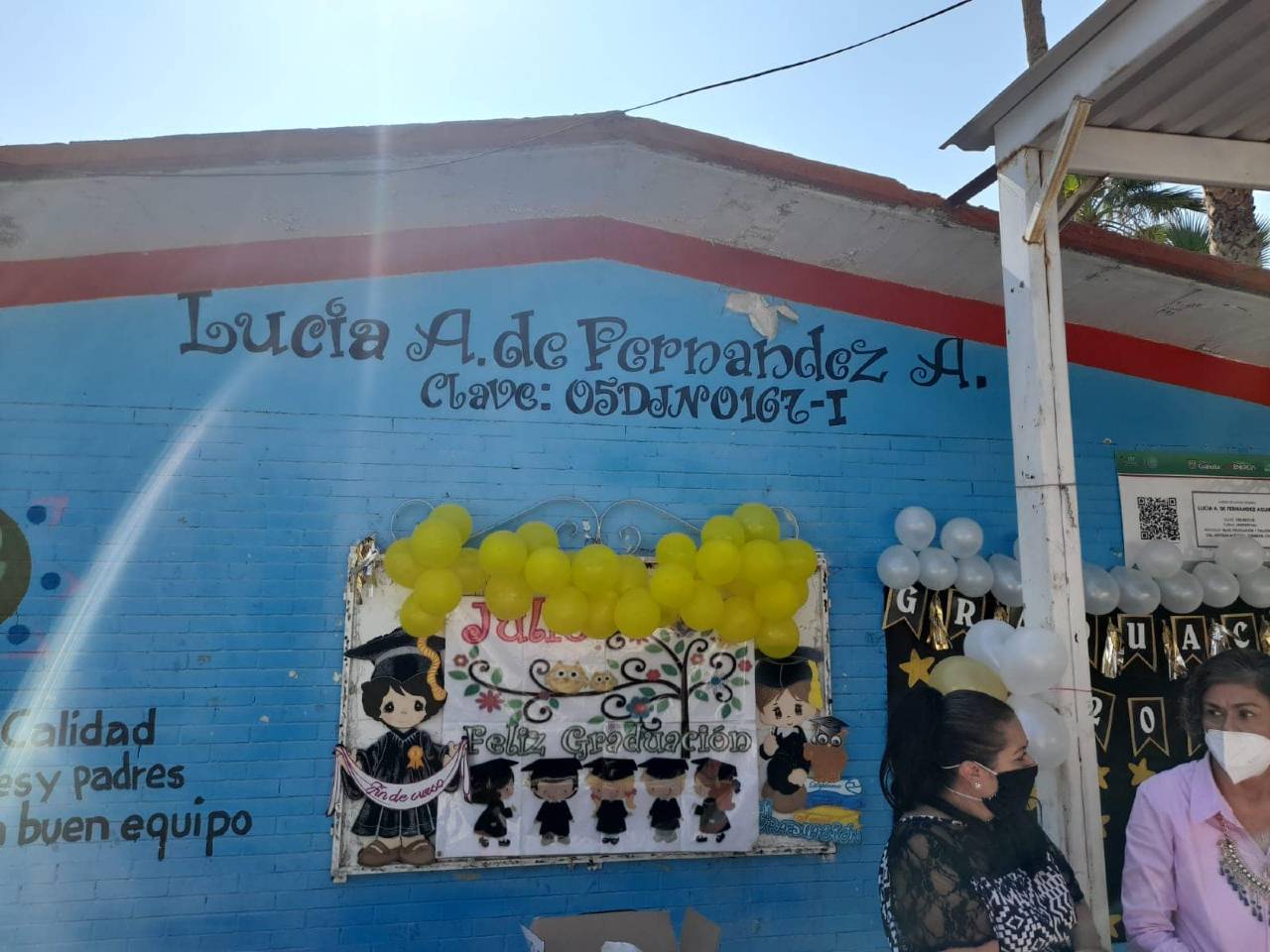 kínder discrimina a niño con síndrome de down y olvida invitarlo a su graduación