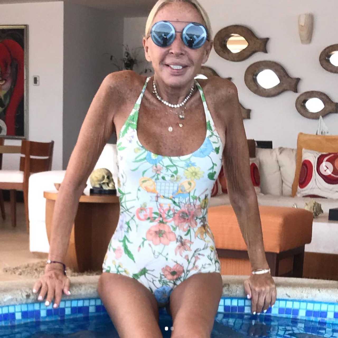 Laura Bozzo se lució así en traje de baño