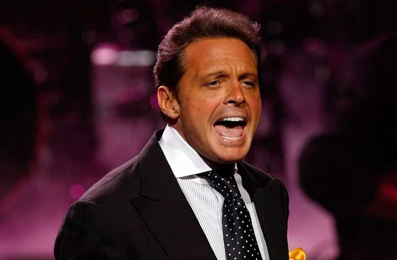 Luis Miguel en hospital de La Costera