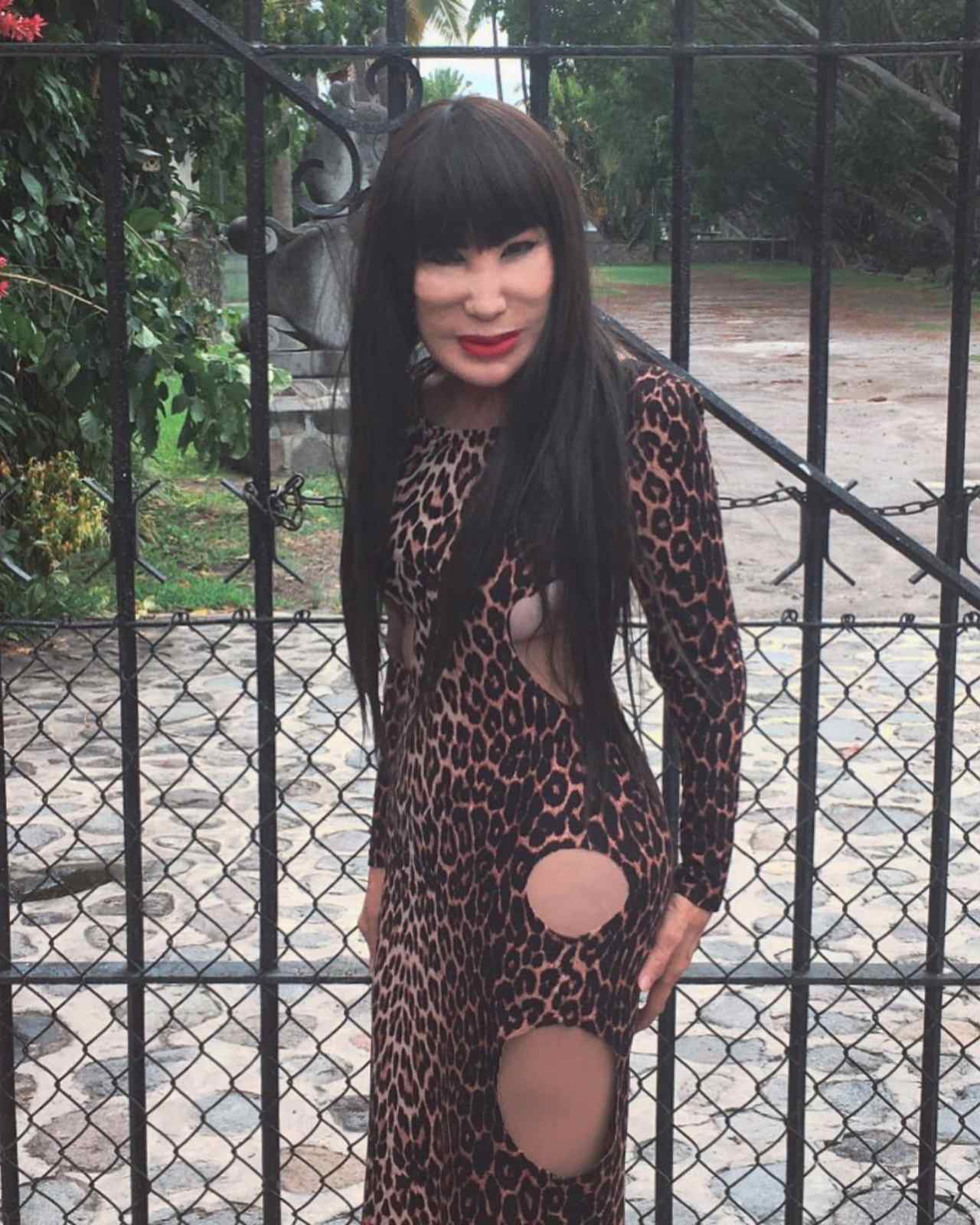 Lyn May critica a Nodal llama chango