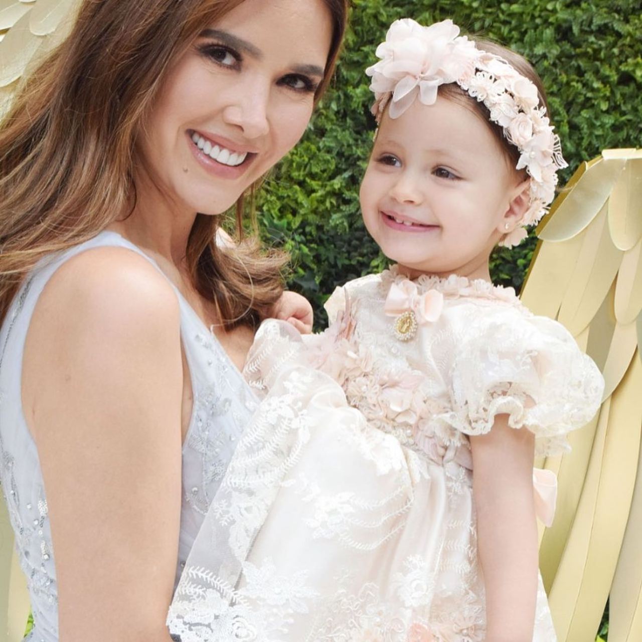 Marlene Favela su hija Bella Seely
