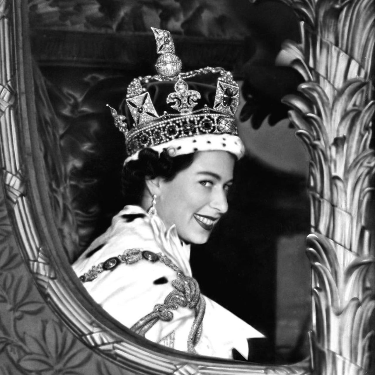 Reina Isabel desinvita Harry fiesta