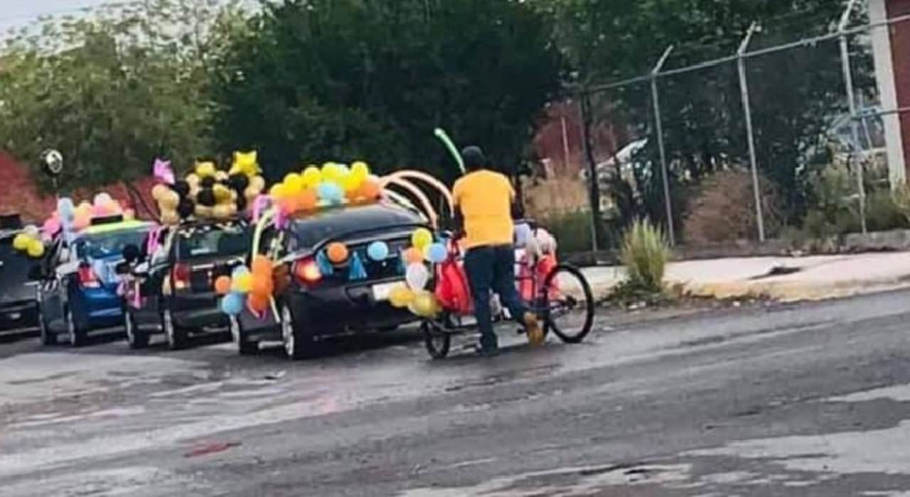 Triciclo decorado por el papá