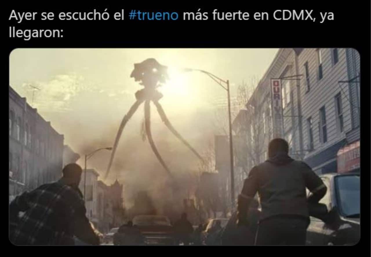 Los mejores Memes del trueno en la CDMX