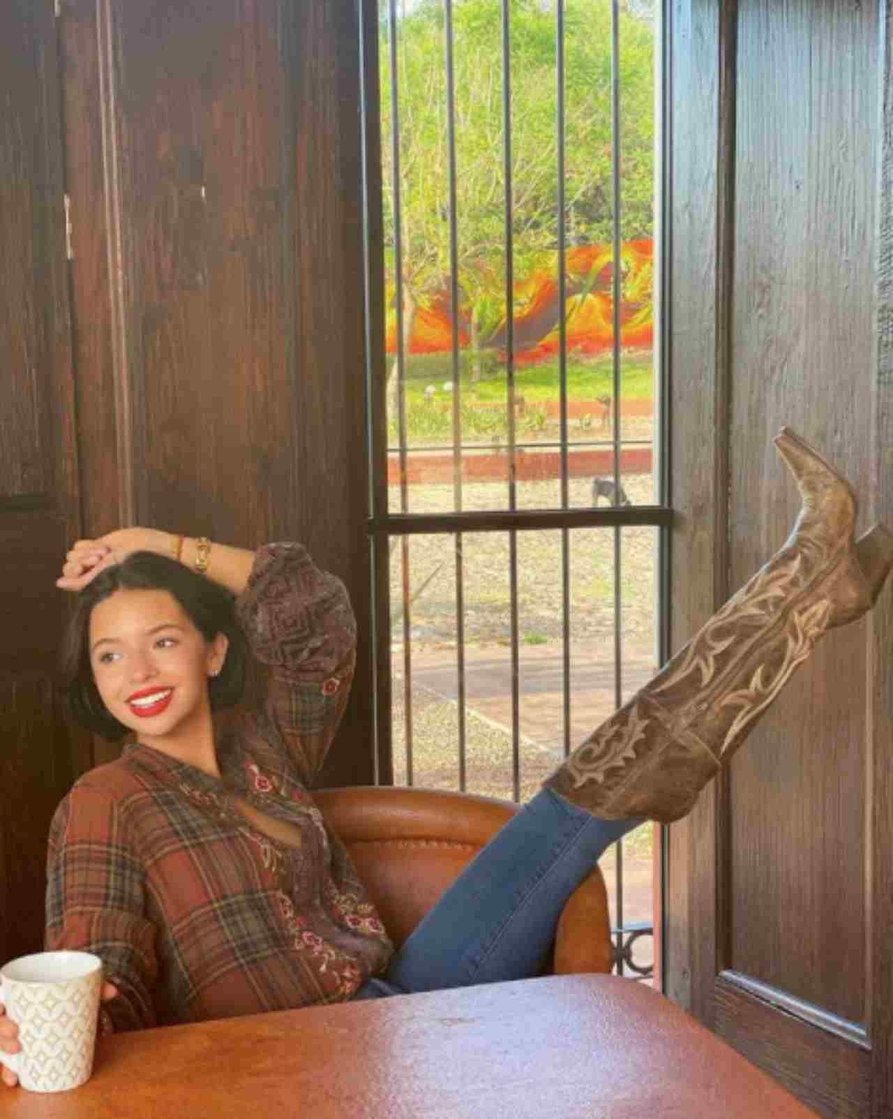 Ángela Aguilar Pepe Aguilar tierno mensaje