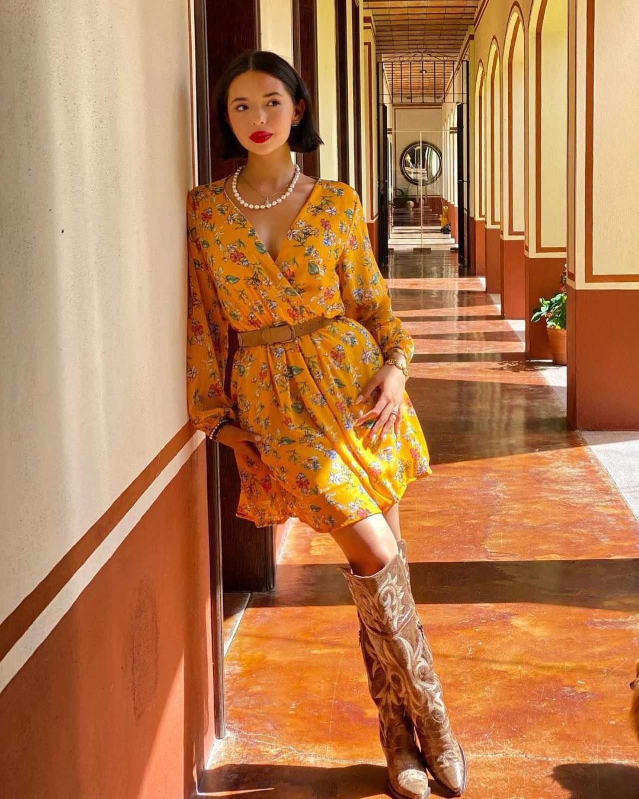 Esta es estatura de Angela Aguilar