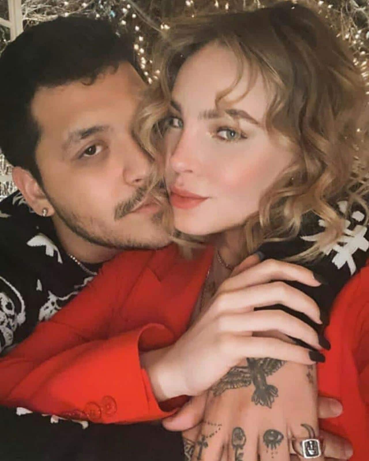 Belinda y Nodal celebran aniversario sorpresa