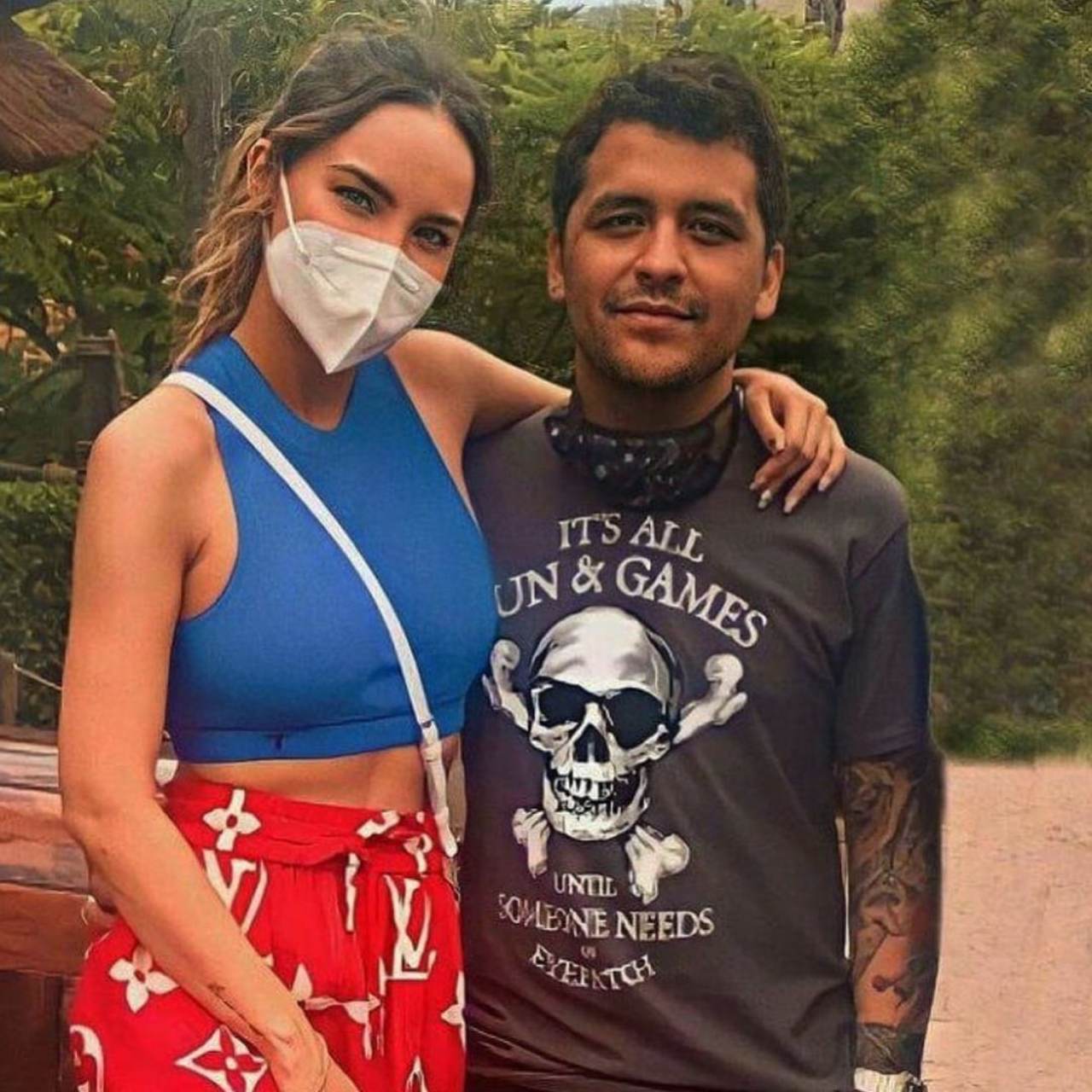 Belinda Nodal disfrutando en Disney fotos