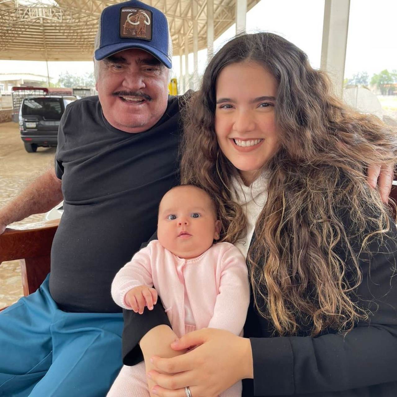 Camila Fernandez mensaje abuelo Vicente Fernandez
