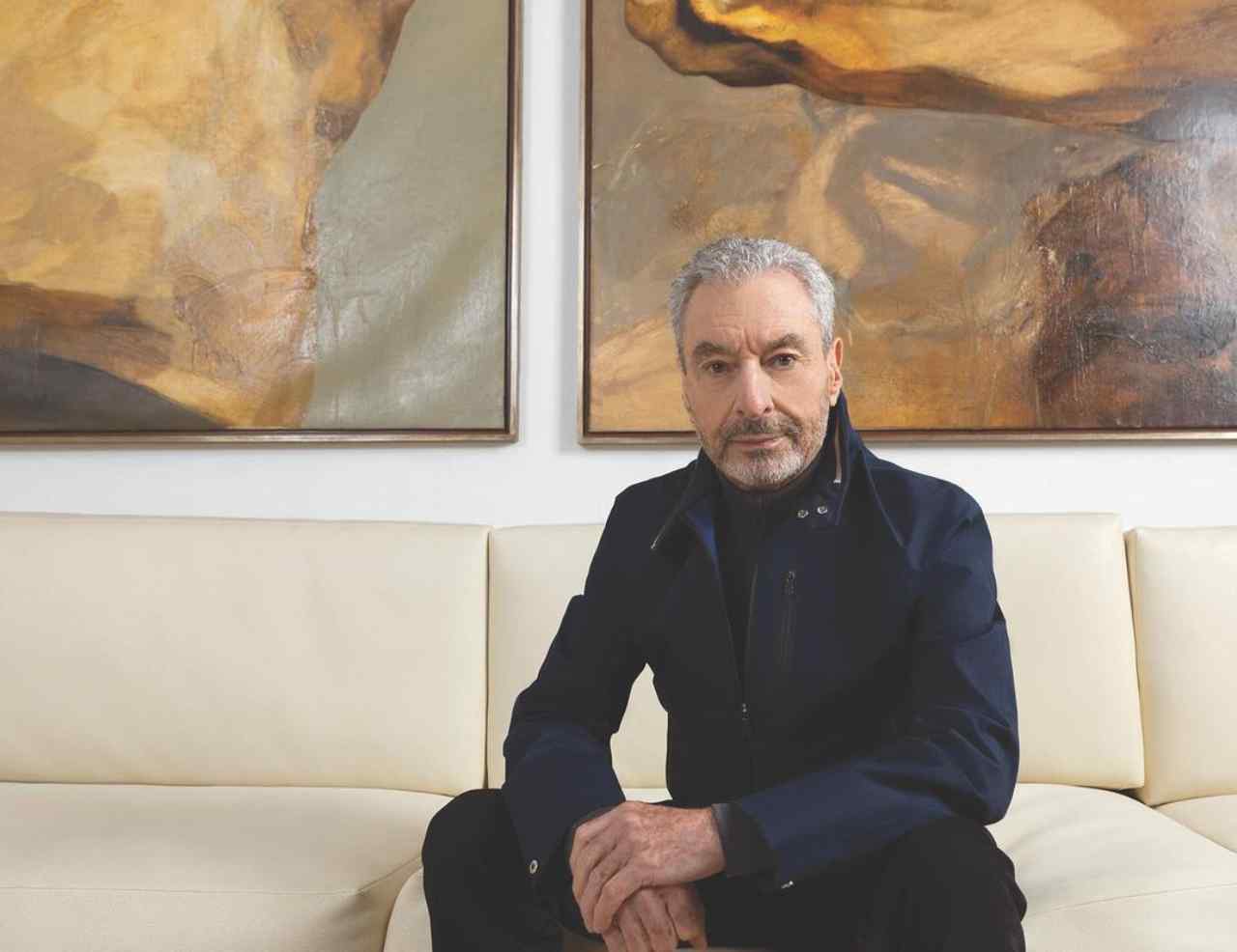 César Costa reaparece