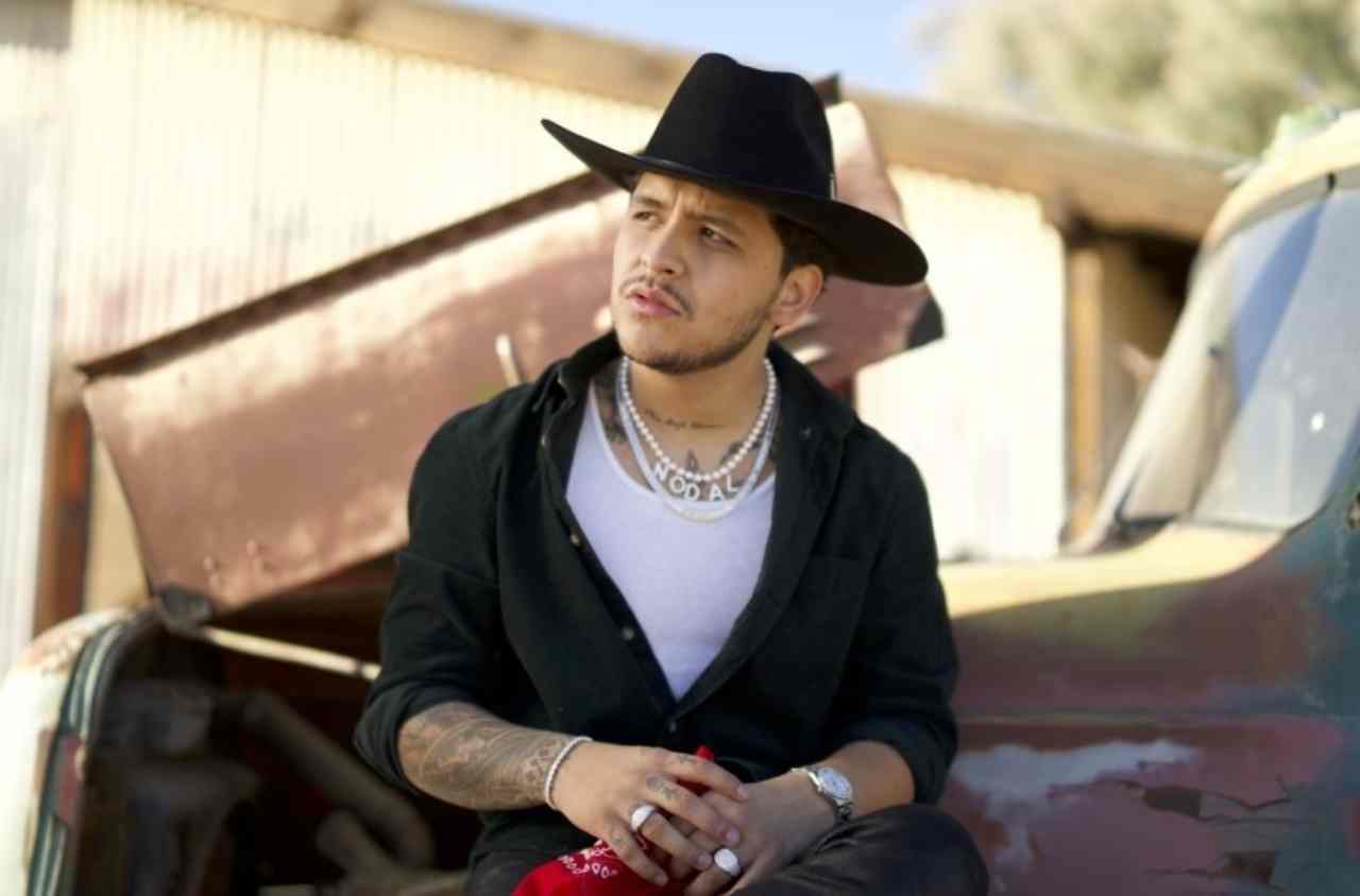 Christian Nodal devastado video