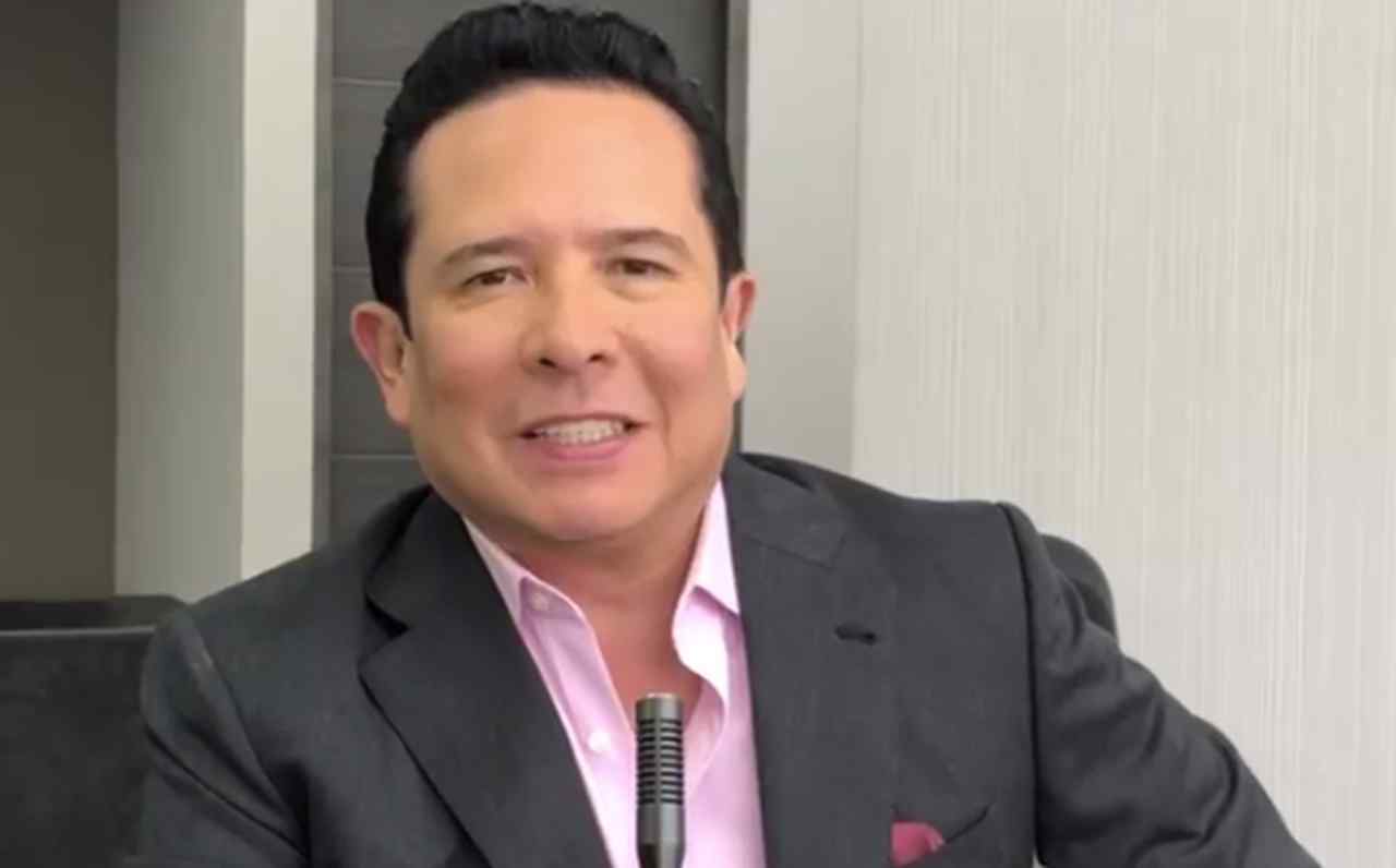 Gustavo Adolfo Infante defiende Laura Bozzo