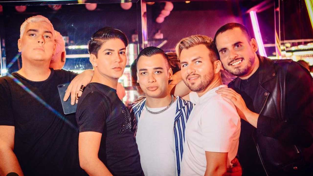 Las Chiquirrucas engañan a migrante y abusan de él