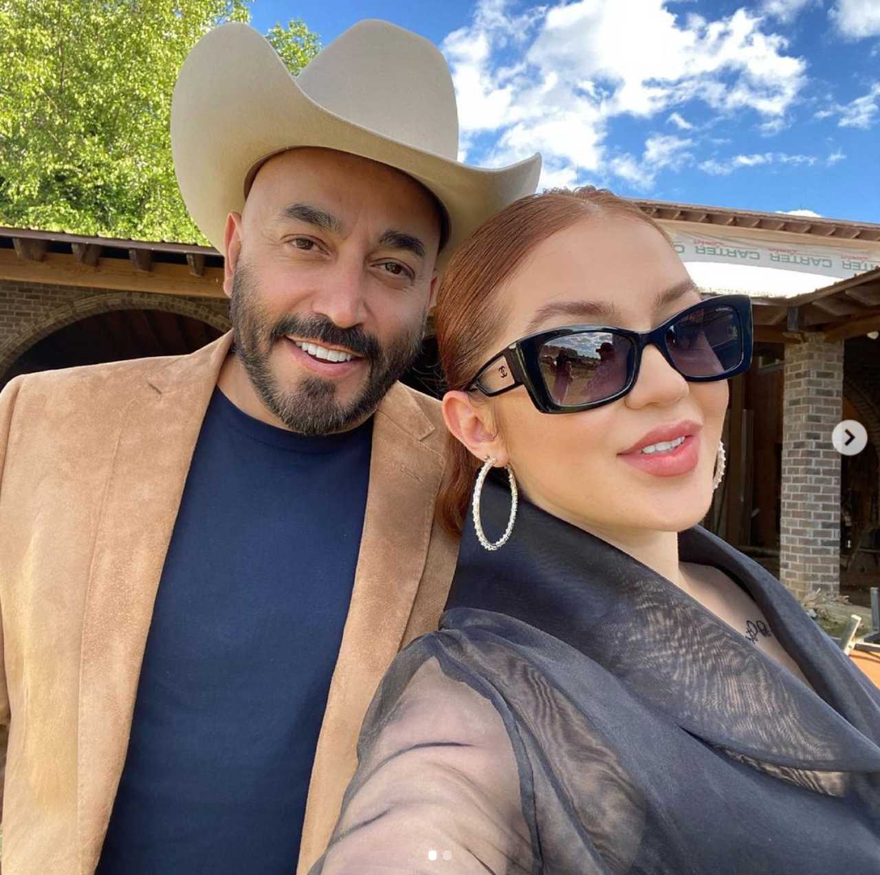 Lupillo Rivera y su novia Giselle Soto