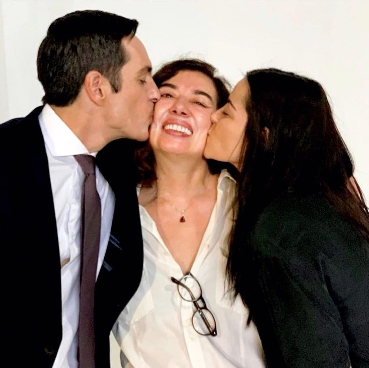 Mauricio Ochmann beso Maite Perroni directora