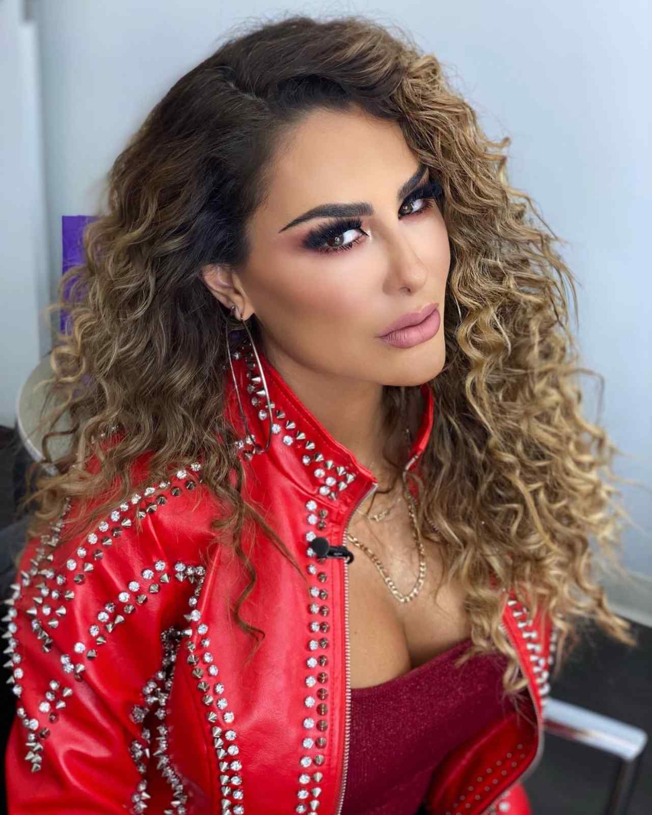Ninel Conde compara Ariana Grande