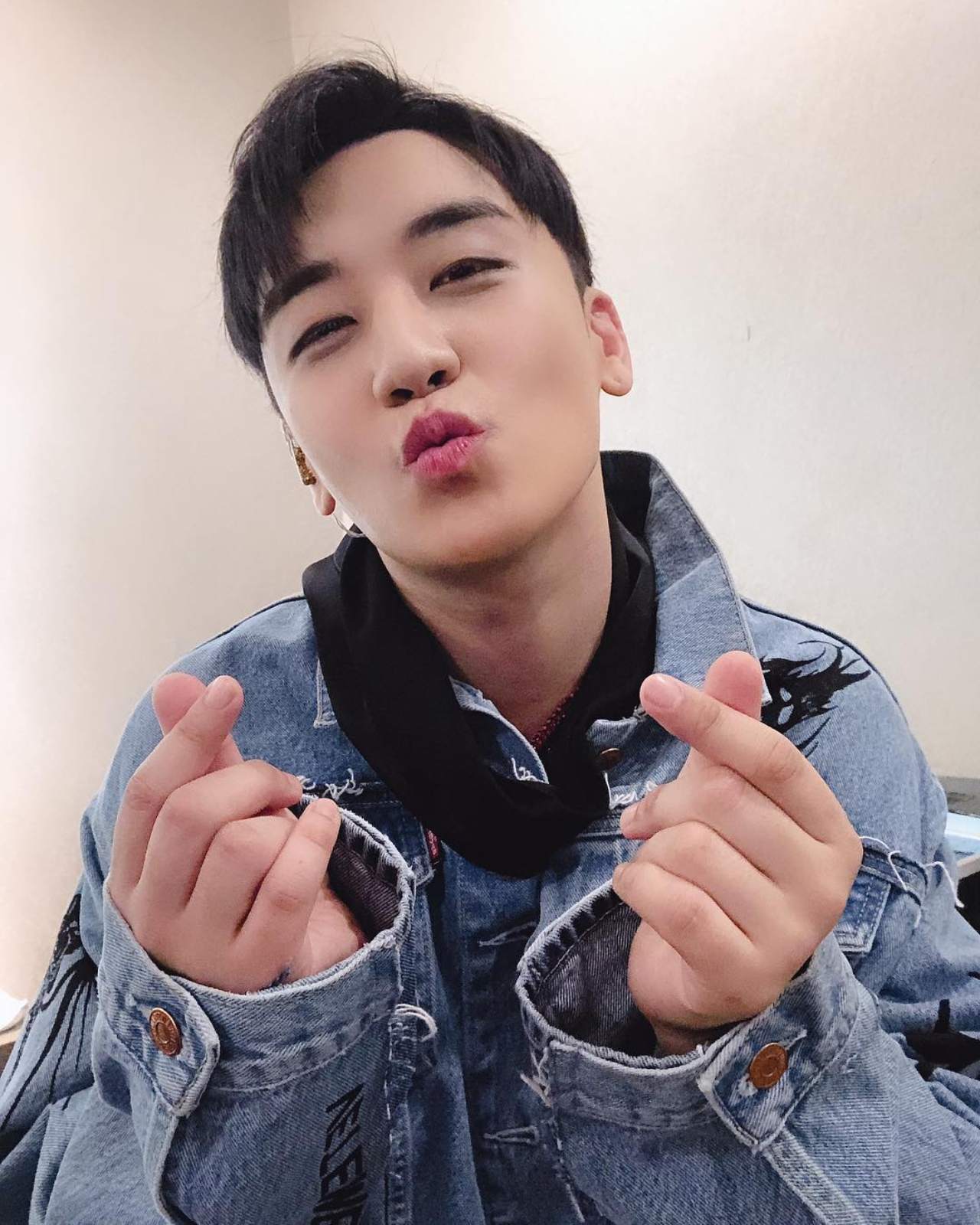 Condenan a prision a Seungri BIGBANG