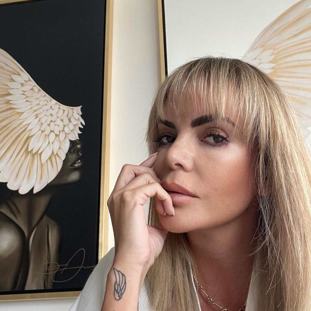 Aline Hernández conductora Al Extremo