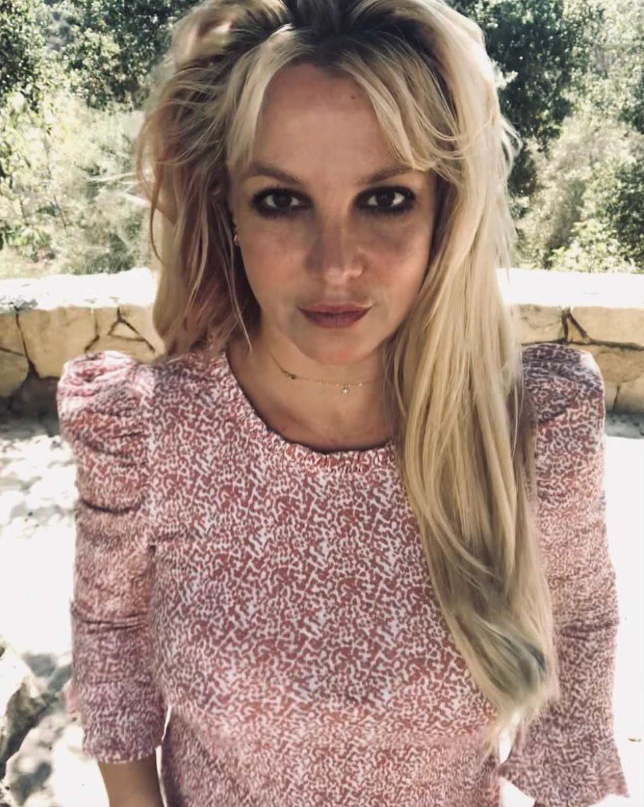 Britney Spears jueza suspende a su padre como su tutor